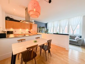 Photo 8- click for photo gallery